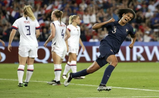महिला फुटबॉल विश्व कप : फ्रांस को हरा अमेरिका सेमीफाइनल में, इंग्लैंड से सामना