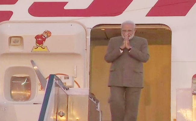 प्रधानमंत्री मोदी की व्यस्त कार्यक्रमों से भरी जापान यात्रा संपन्न, दिल्‍ली वापस लौटे