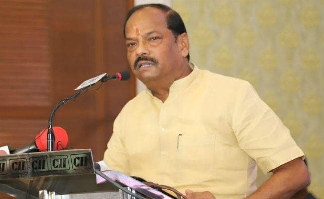 IAS की तैयारी के लिए आदिवासी युवाओं को सरकार देगी एक लाख रुपये की आर्थिक मदद : CM रघुवर