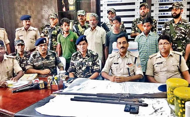 खूंटी : 10 किलो अफीम व डोडा के साथ चार गिरफ्तार