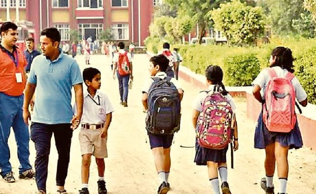 बारिश को तरस रहे बिहार समेत ये चार राज्य, आषाढ़ में भी चल रही लू, दिल्ली में आठवीं तक के बच्चों की छुट्टियां बढ़ीं