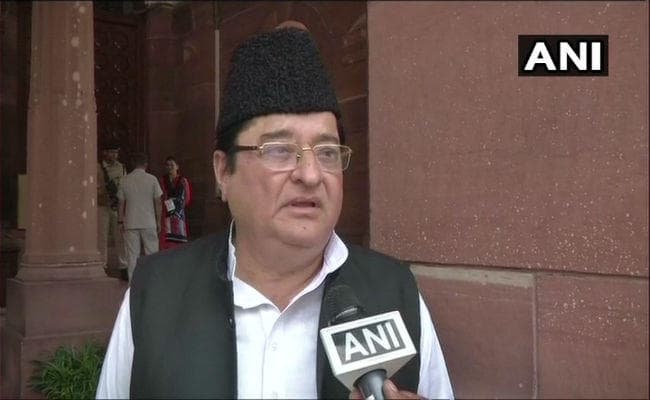 सपा सांसद एसटी हसन ने जायरा वसीम के बॉलीवुड छोड़ने के फैसले का समर्थन किया