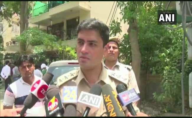 गुरुग्राम में एक ही परिवार के चार लोग मृत पाये गये, सुसाइड नोट में लिखा-मैं सभी के जीवन का...