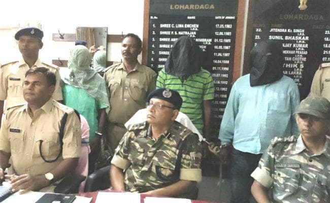 नक्‍सलियों को हथियार सप्‍लाई करने वाले शख्‍स पुलिस के कब्‍जे में, बड़ी मात्रा में कारतूस बरामद