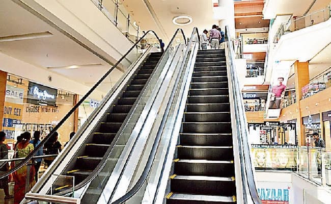 न्यूक्लियस मॉल हादसा : विद्युत निरीक्षकों ने सौंपी रिपोर्ट, कहा, एस्केलेटर और ग्रिल के बीच का गैप था दुर्घटना की प्रमुख वजह