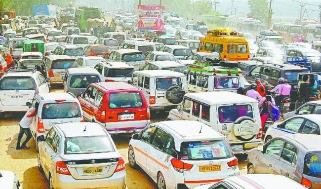 तीन घंटे तक जाम से कराहता रहा शहर, सुध लेने भी नहीं पहुंचे साहब