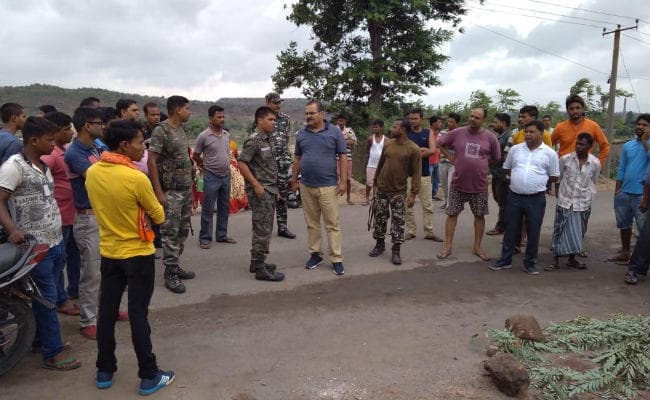 गिरिडीह : सीसीएल सुरक्षा इंस्पेक्टर लापता, डंप यार्ड के पास मिला चप्पल व खून का धब्बा