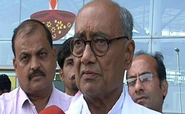 फर्जी खबरें आतंकवाद से कहीं ज्यादा खतरनाक, रोकथाम के लिए बने कानूनः दिग्विजय सिंह