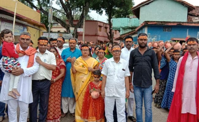 कसमार : कलश यात्रा के साथ श्रीराम मंदिर का प्राण प्रतिष्ठा समारोह शुरू