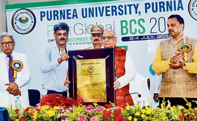 पूर्णिया : खाद व कीटनाशक से खेतों में फैल रहा जहर : राज्यपाल