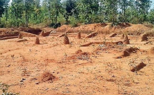 रांची : समिति बना एक दर्जन लोगों को बेची गैरमजरूआ जमीन, पूर्व डीजीपी की पत्नी ने भी ली