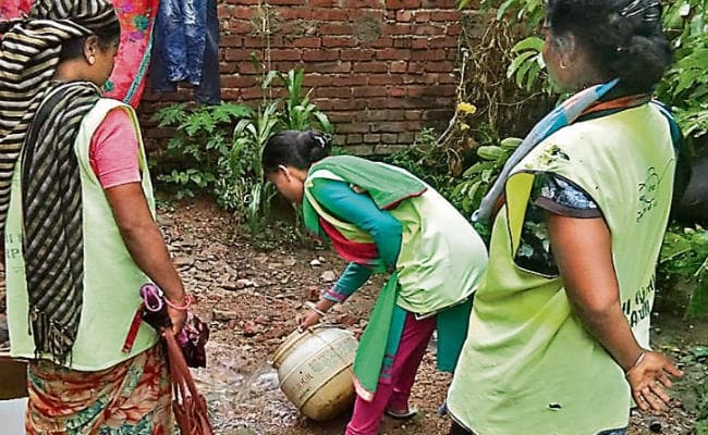 रांची : 43 घरों में मिले डेंगू व चिकनगुनिया के लार्वा, स्वाइन फ्लू की संदिग्ध मरीज की हालत स्थिर