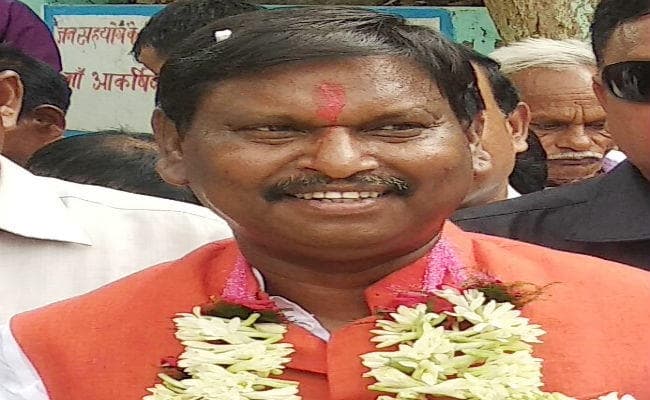 बुरुडीह में बाइपास सड़क निर्माण को लेकर केंद्रीय मंत्री अर्जुन मुंडा ने प्रधान सचिव को लिखा पत्र