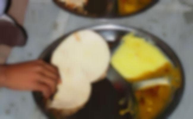 खूंटी जेल में दाल में गिरी छिपकली, 24 कैदी बीमार