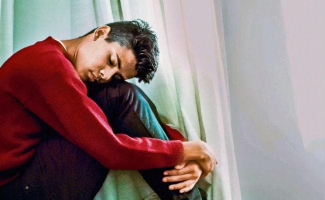 एंग्जाइटी डिसऑर्डर: दिमाग में नकारात्मक विचार आपके लिए है नुकसानदायक