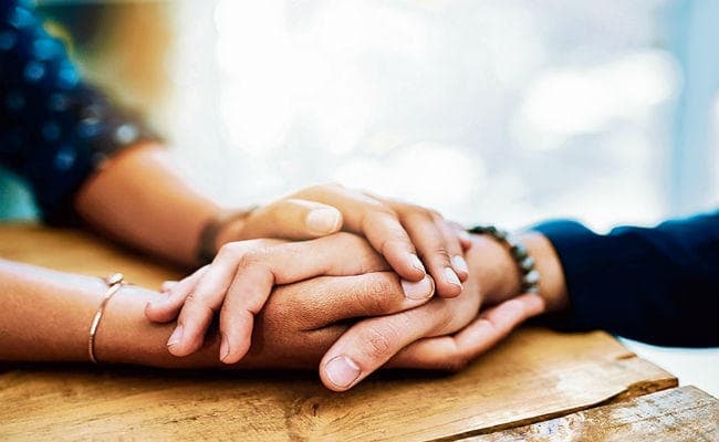 दोस्तों और परिवार का साथ दूर करेगा एंग्जाइटी