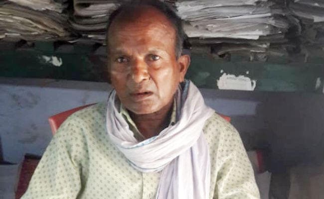 गया : शराब के नशे में धुत हो बच्चों को पढ़ाने के लिए स्कूल पहुंचे शिक्षक, गिरफ्तार