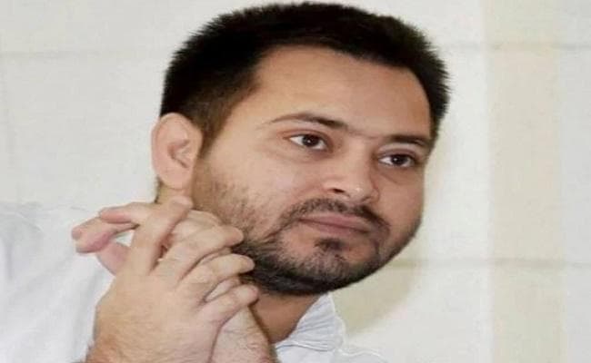 इस्तीफे की पेशकश के बारे में पूछे जाने पर तेजस्वी ने कही ये बात