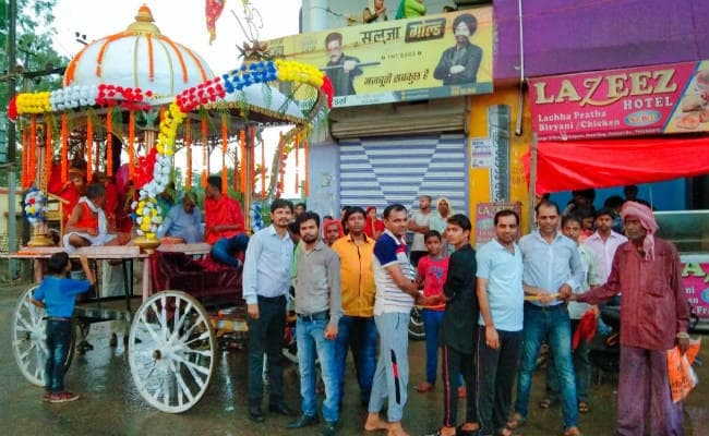 बड़कागांव : रथयात्रा मेले में उमड़ी भक्‍तों की भीड़, सुबह से होती रही पूजा-अर्चना