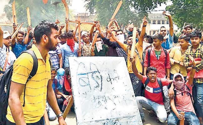 भोजपुर : पटरी पर रखे गैस सिलिंडर से टकरायी पटना-कोटा एक्सप्रेस