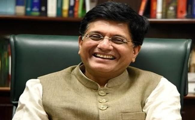 पीयूष गोयल ने कहा रेलवे की मैन्युफैक्चरिंग यूनिट्स के निगमीकरण से नहीं जायेगी किसी की नौकरी