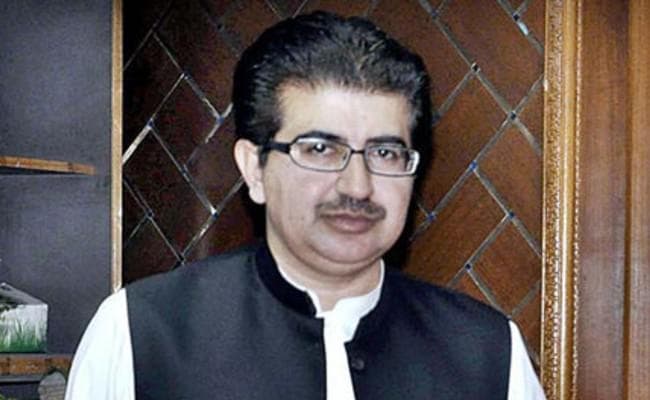 पाकिस्तान के विपक्षी दलों ने सीनेट चेयरमैन के खिलाफ फूंका बिगुल, नौ जुलाई को नो कॉन्फिडेंस मोशन