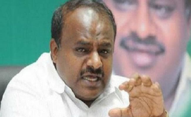 कर्नाटक में जेडीएस- कांग्रेस की सरकार संकट में, आठ विधायक इस्तीफा देने स्पीकर के पास पहुंचे