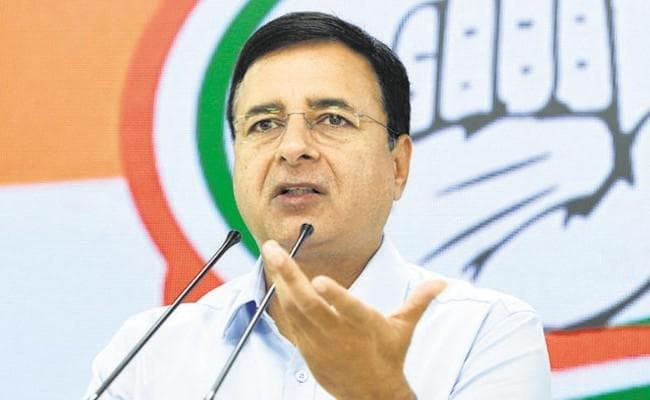 कर्नाटक का नाटक : कांग्रेस ने भाजपा पर लगाया विधायकों को खरीद-फरोख्त करने का आरोप, सरकार को बताया स्थिर