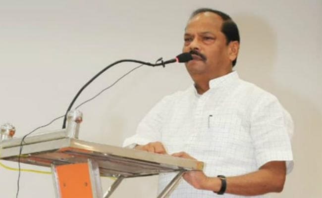 शहरी क्राइम पर पूर्ण रूप से अंकुश लगाएं, उग्रवाद फिर से सर न उठाए चौकस रहें : रघुवर दास