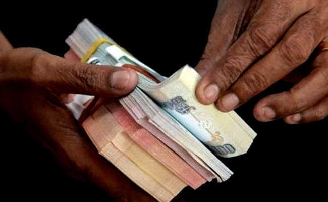 बड़ाबाजार में 30.50 लाख रुपये समेत एक गिरफ्तार