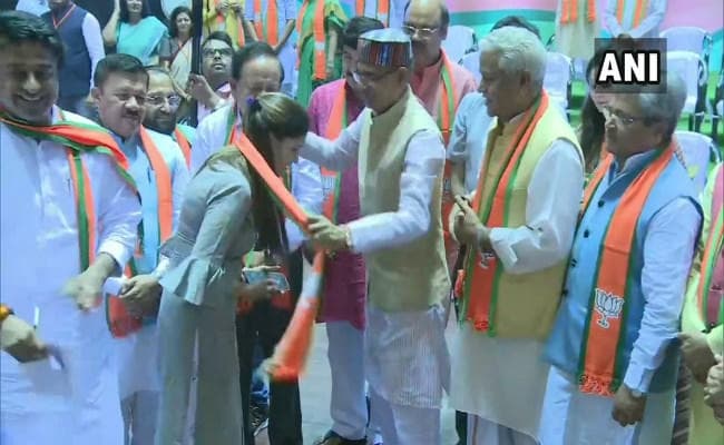 भाजपा की हुईं हरियाणवी डांसर सपना चौधरी, दिल्ली में ग्रहण की सदस्यता