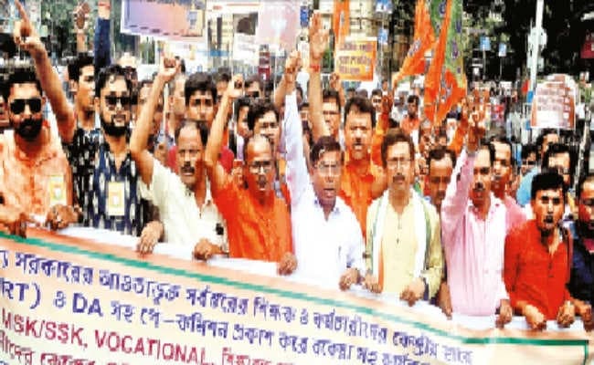 कोलकाता : तृणमूल के शासनकाल में शिक्षकों की हो रही अनदेखी : सुभाष सरकार