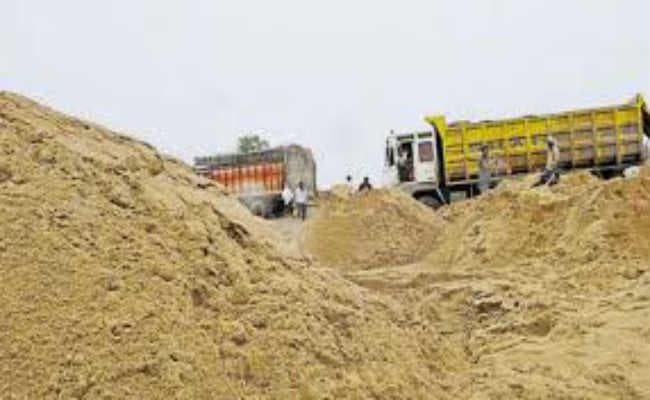 रूपनारायणपुर : आज से नदी घाटों पर बालू खनन का कार्य बंद होगा