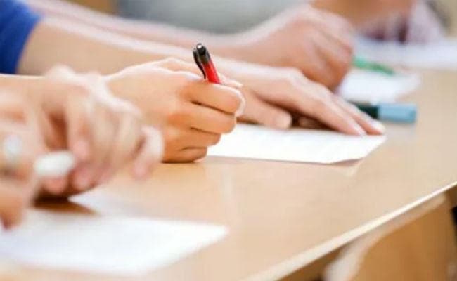 मध्य प्रदेश में घर बैठे पढ़ेंगे 10वीं व 12वीं के विद्यार्थी, जानिए लॉकडाउन में पढ़ाई की क्या है तैयारी ?
