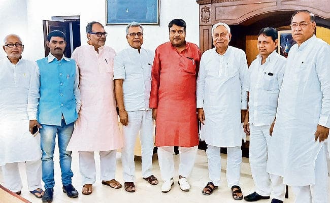 पटना : झारखंड के चार नेताओं ने ली जदयू की सदस्यता