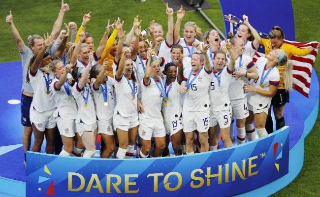 महिला फुटबॉल विश्व कप जीतने पर अमेरिका में जश्न