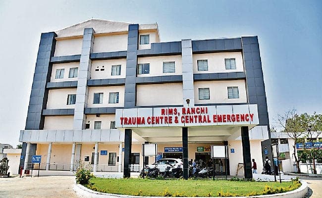 रांची : स्वास्थ्य मंत्री बोले- डॉक्टरों से हुई है बात, नहीं देंगे इस्तीफा, ट्रॉमा सेंटर का उदघाटन 14 को