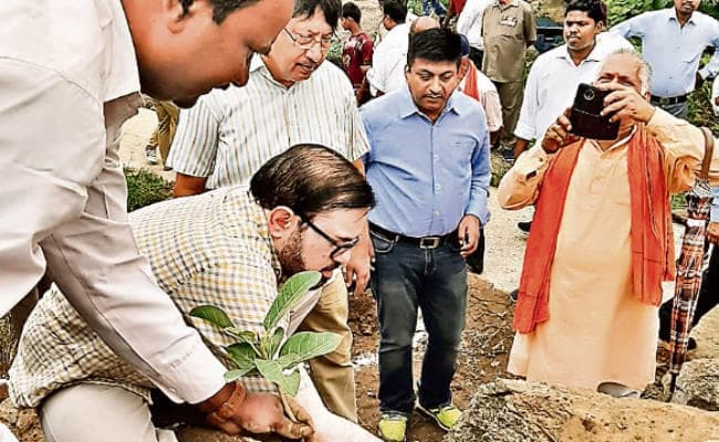 रांची : हरा-भरा, होगा बरियातू का मुड़ला पहाड़