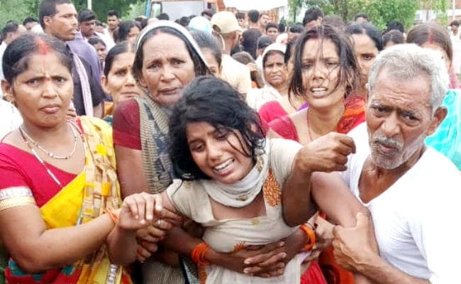 बिहारः झारखंड पुलिस के जवान और 10वीं के छात्र समेत 4 लोगों की करंट से मौत, लोगों ने जाम किया पटना-गया मार्ग