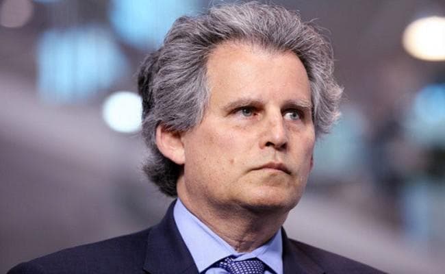 ''कमजोर और असंतुलित ग्रोथ के चलते कड़ी आर्थिक चुनौतियां का सामना कर रहा पाकिस्तान''