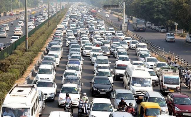 उल्टाडांगा फ्लाइओवर से आवागमन बंद होने से चरमरायी ट्रैफिक व्यवस्था