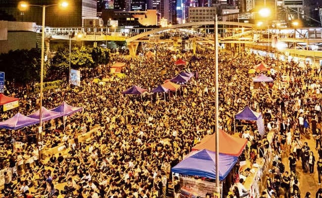 हांगकांगः छात्र-युवाओं के विरोध प्रदर्शन जारी, अस्थिरता बढ़ने के आसार