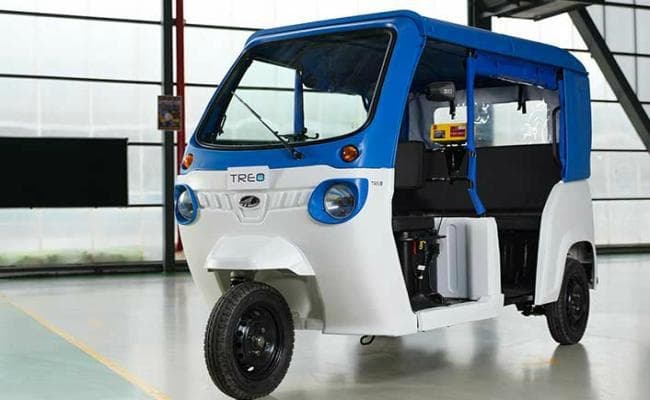 2023 तक सभी तिपहिया वाहनों को इलेक्ट्रिक वाहनों में बदला जायेगा