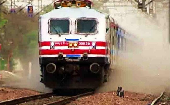 जमालपुर में मेमू मेंटेनेंस की सुगबुगाहट शुरू, सात बिंदुओं पर एक्शन प्लान का आदेश