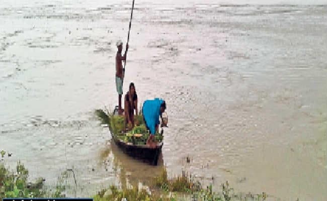 चार दिनों से रुक-रुक हो रही बारिश से कोसी का डिस्चार्ज डेढ़ लाख क्यूसेक के पार