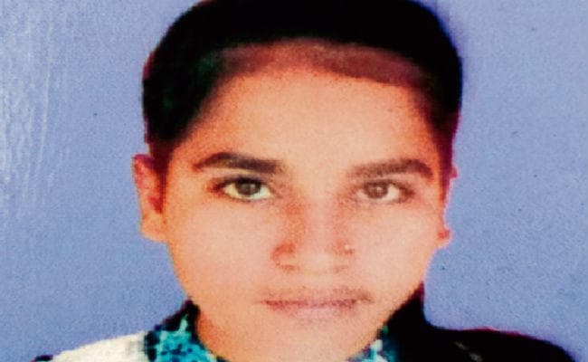 मोकामा में वैन ने पांच छात्राओं को रौंदा एक की हुई मौत