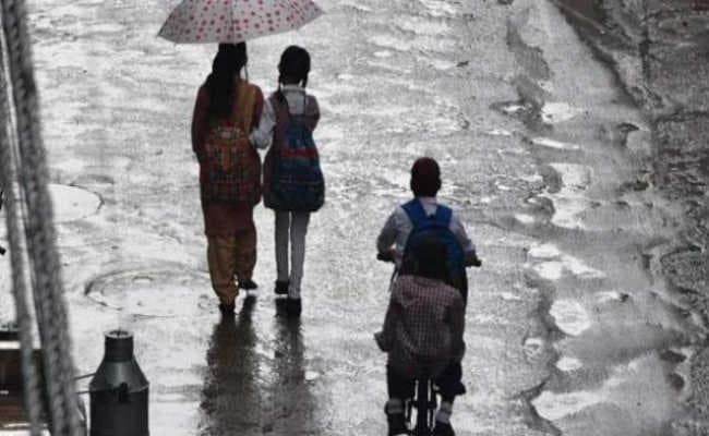 बारिश के साथ गर्मी, लोग हो रहे बीमार