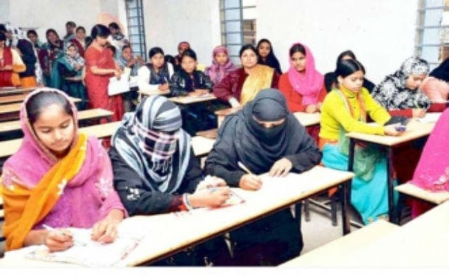 योगी सरकार UP के मदरसों में शिक्षक भर्ती के लिए टीईटी करेगी अनिवार्य, जानें क्‍यों तैयार हो रहा प्रस्‍ताव