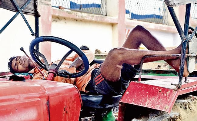 रांची : दोपहर बाद खत्म हुई ट्रैक्टर मालिकों की हड़ताल, तब तक नहीं उठा कचरा