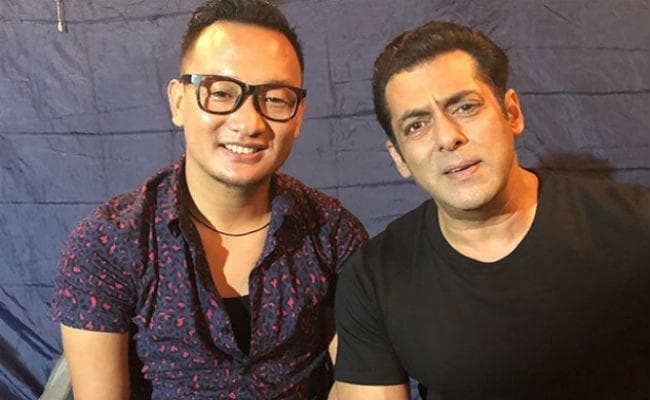 VIDEO: सलमान खान ने गाया किशोर कुमार का ये सुपरहिट गीत, फैंस बोले- आप जैसा कोई नहीं